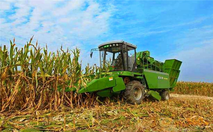 二手玉米收割機(jī)進(jìn)口報(bào)關(guān)公司 二手玉米收割機(jī)進(jìn)口報(bào)關(guān)
